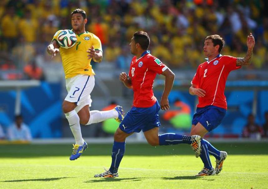 Hulk poco prima di segare il gol del 2-1 per il Brasile... Getty Images
